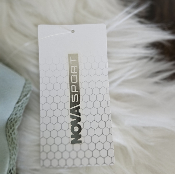 NWT Fashion Nova Sage Sports Bra SZ M - Picture 4 of 6